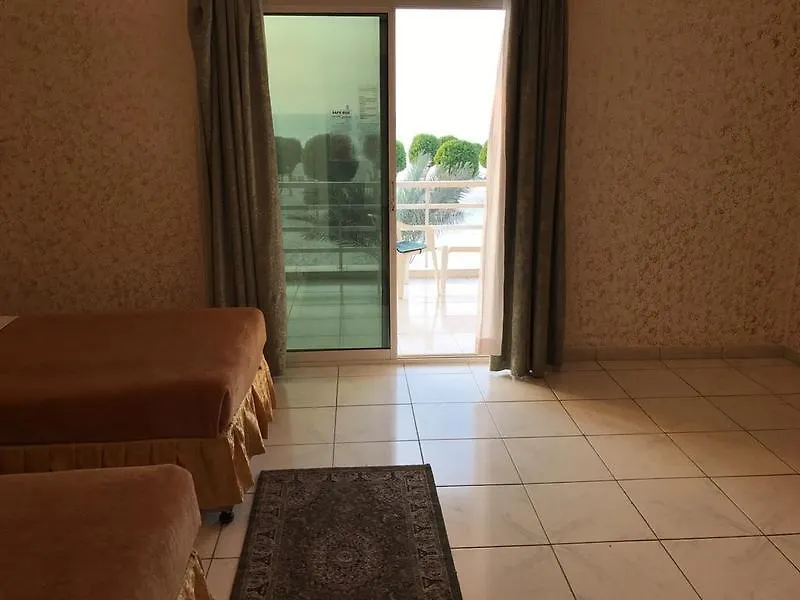Golden Beach Motel Sharjah 3*,