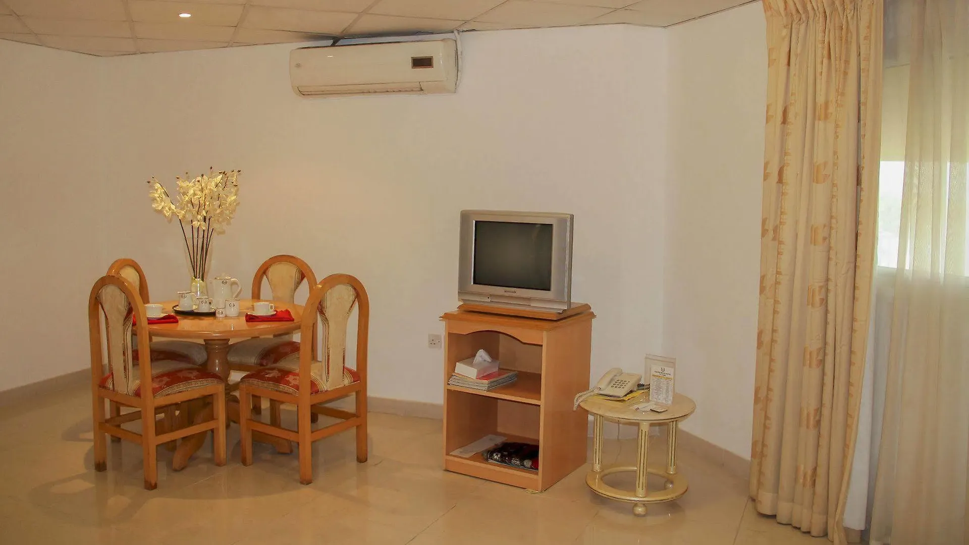 Golden Beach Motel Sharjah