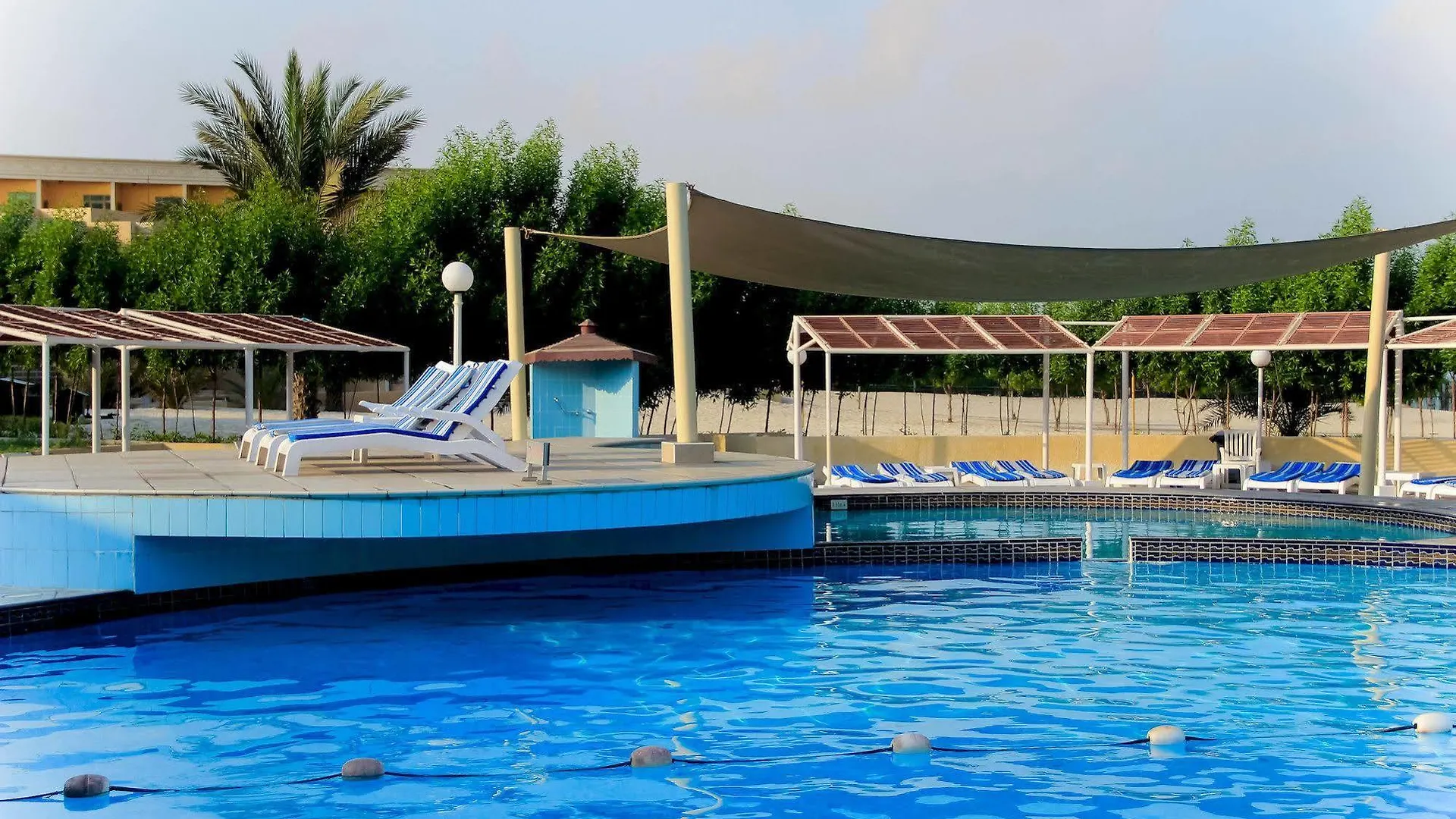 *** Resort Golden Beach Motel Sharjah United Arab Emirates